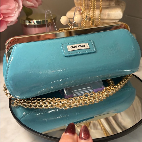 Miu Miu Turquoise Patent Leather kiss lock Clutch with crossbody strap NIB - Picture 14 of 14